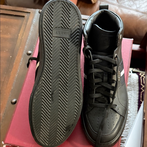 Bally Black Leather High-Top Sneakers - Picture 5 of 6